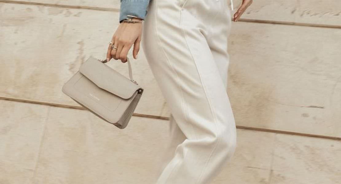 Looks con pantalones claros